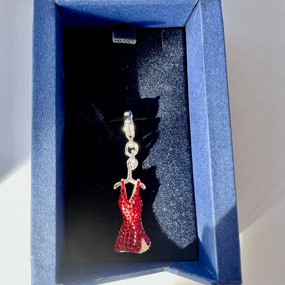 SALE! FINE JEWELRY! Gorgeous & Rare Swarovski Ruby Red Dress Charm - Picture 4 of 10